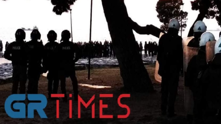 Θεσσαλονίκη: Έληξε με… πυροτεχνήματα η συγκέντρωση κατά του lockdown