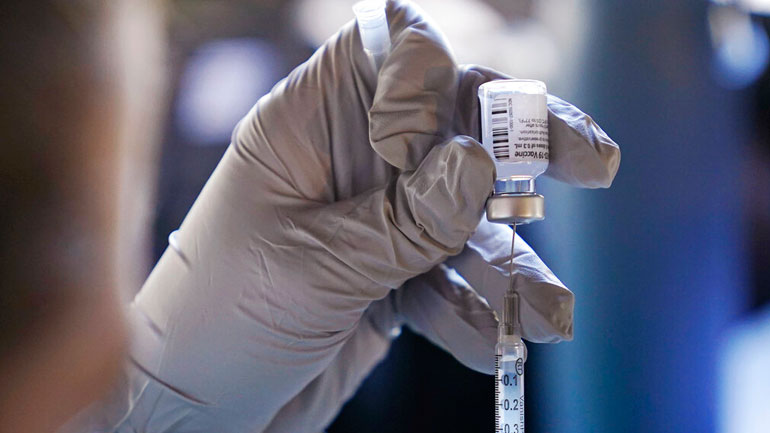 ΗΠΑ: «Πράσινο» φως για τη χρήση του εμβολίου της Johnson & Johnson σε πιλότους και ελεγκτές εναέριας κυκλοφορίας