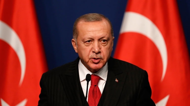 Χαλάρωση περιορισμών στην Τουρκία: Ανοίγουν εστιατόρια και σχολεία