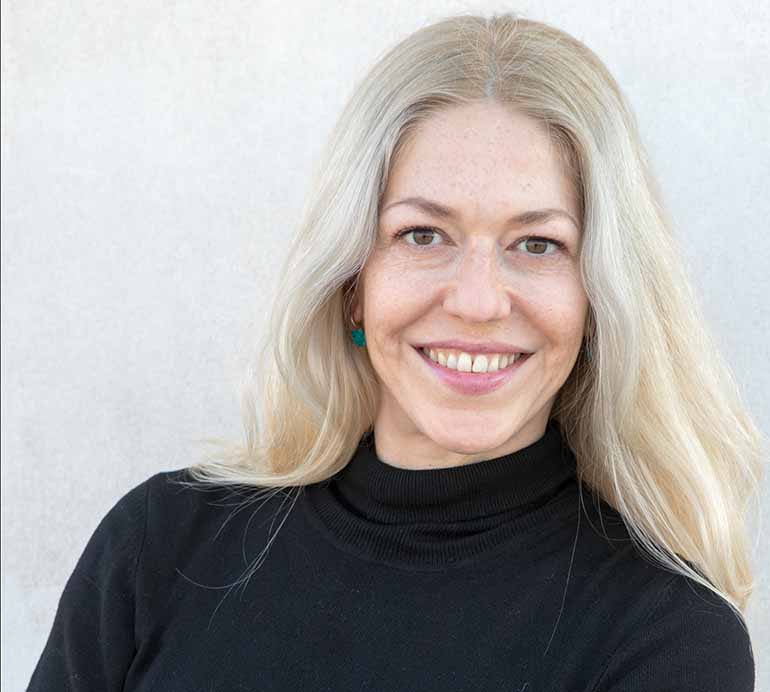 Η Τζέην Σαμπανίκου