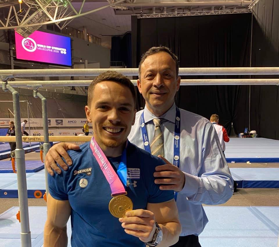 Mε τον Λευτέρη Πετρούνια