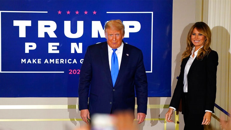 Ο Ντόναλντ και η Μελάνια Τραμπ εμβολιάστηκαν σιωπηρά τον Ιανουάριο στον Λευκό Οίκο