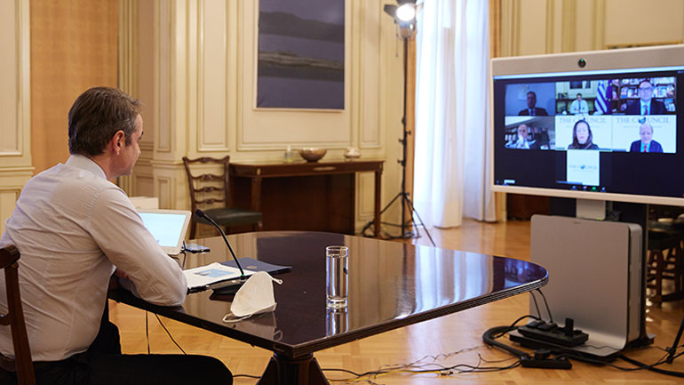 Συνεδριάζει αύριο εκτάκτως ο πρωθυπουργός με τους ειδικούς για τις μεταλλάξεις του ιού