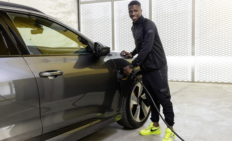 Ο Vinícius Júnior πήρε το ηλεκτρικό e-tron.