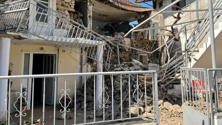 Φωτογραφίες από το σπίτι που κατέρρευσε στο Μεσοχώρι Ελασσόνας