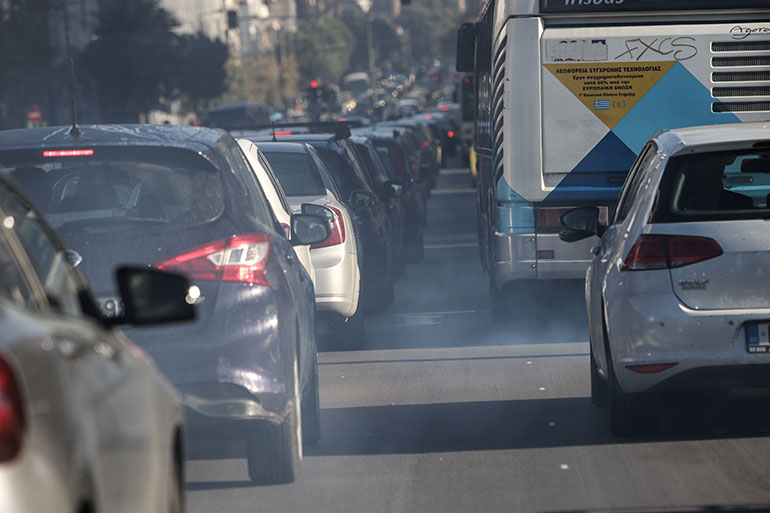 Ένα σημαντικό όφελος είναι και η προστασία του περιβάλλοντος από ρυπογόνα οχήματα.