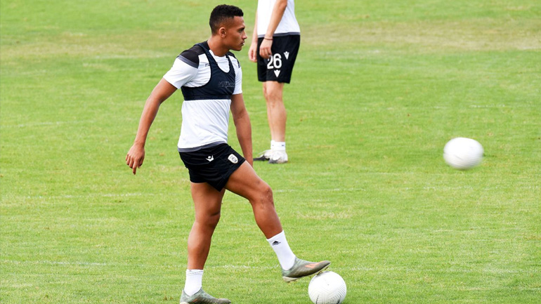 ΠΑΟΚ: Δανεικός στη Βραζιλία ο Λέο Ζαμπά