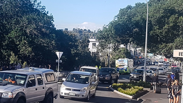 Σεισμός στη Νέα Ζηλανδία: Χιλιάδες πολίτες απομακρύνθηκαν από τα σπίτια τους