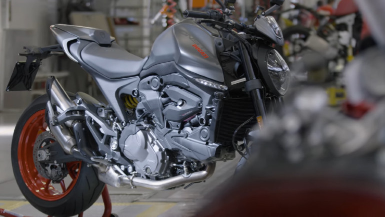 Καινούριο σε όλα του θα είναι το νέο Monster της Ducati