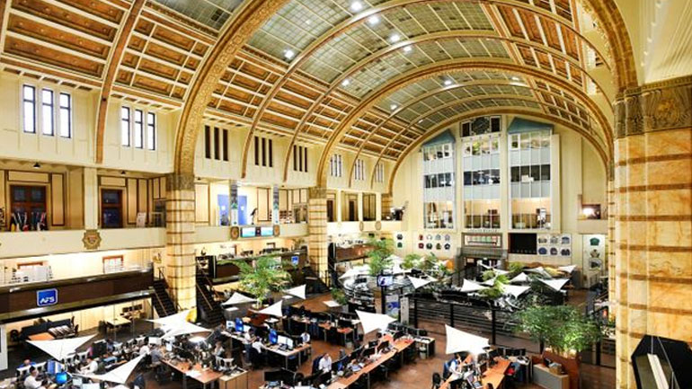 Γιατί το Άμστερνταμ νίκησε τη Φρανκφούρτη και αντικατέστησε το Λονδίνο στη θέση του ηγέτη κινητών αξιών της ΕΕ