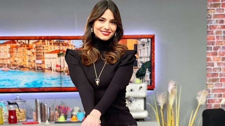 Το αιχμηρό σχόλιο της Ηλιάνας Παπαγεωργίου στη Σπυροπούλου: «Ένας κόφτης δεν βλάπτει»