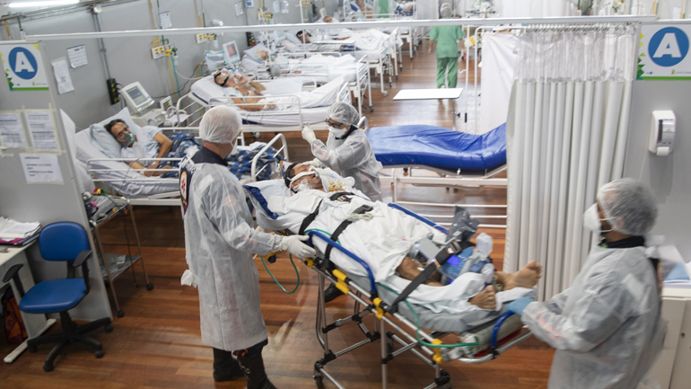 Covid-19: 1.800 θάνατοι το τελευταίο 24ωρο στη Βραζιλία