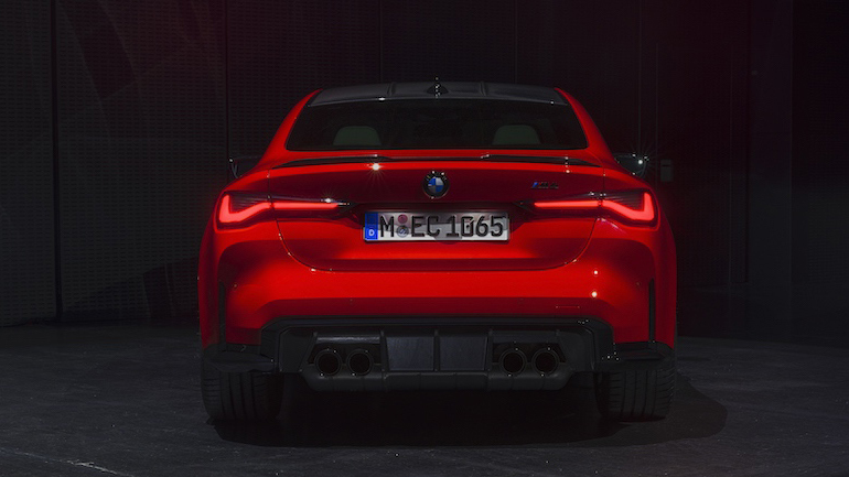 Το κόκκινο του πάθους για ένα απολαυστικό τετράτροχο 