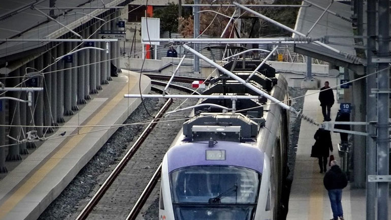 Βρέθηκε νεκρός άνδρας στον προαστιακό στο Κορωπί