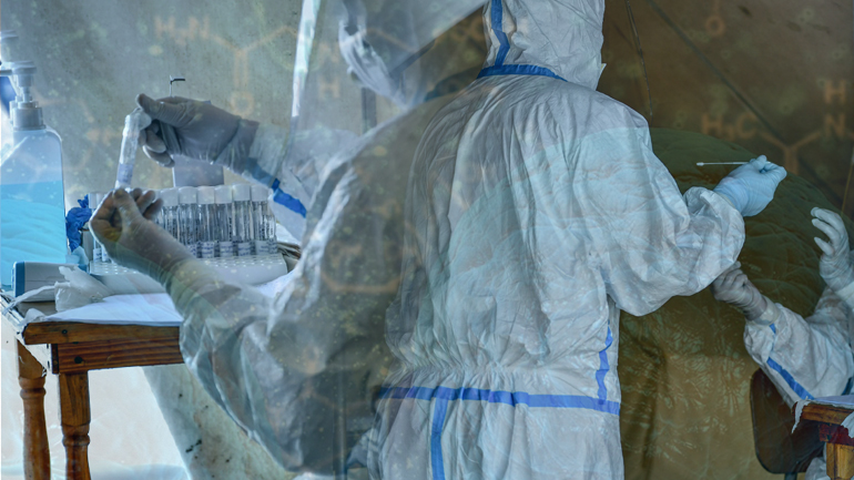 Καταμετρήθηκαν 1.142  κρούσματα σε 24 ώρες