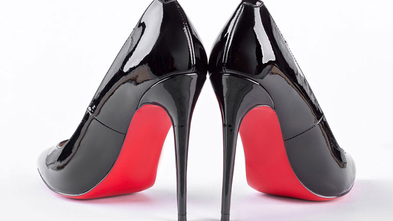 Στην οικογένεια Ανιέλι το 24% της Louboutin