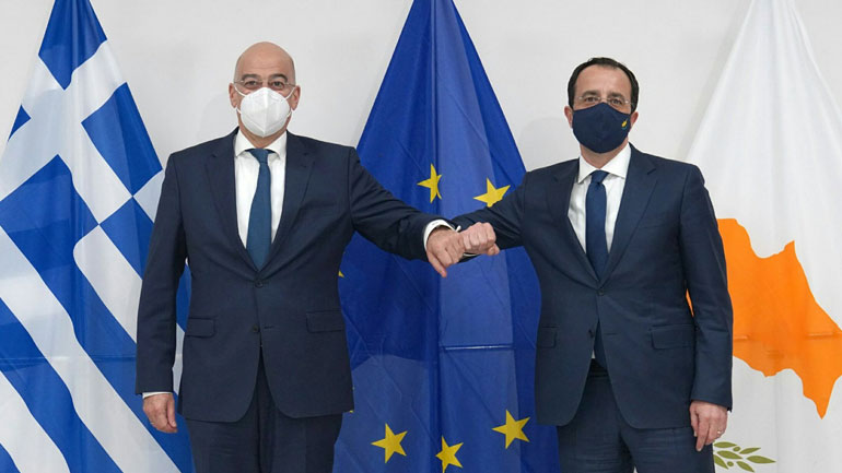 Συνάντηση Δένδια – Χριστοδουλίδη: Στο επίκεντρο οι εξελίξεις στην Αν. Μεσόγειο και ο συντονισμός για το Κυπριακό