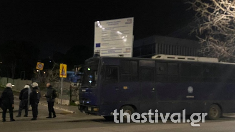 Αποχωρούν οι αστυνομικές δυνάμεις πέριξ του ΑΠΘ Αποχωρούν οι αστυνομικές δυνάμεις πέριξ του ΑΠΘ