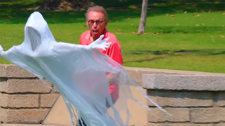 Απίθανη φάρσα με φαντάσματα και… drone!