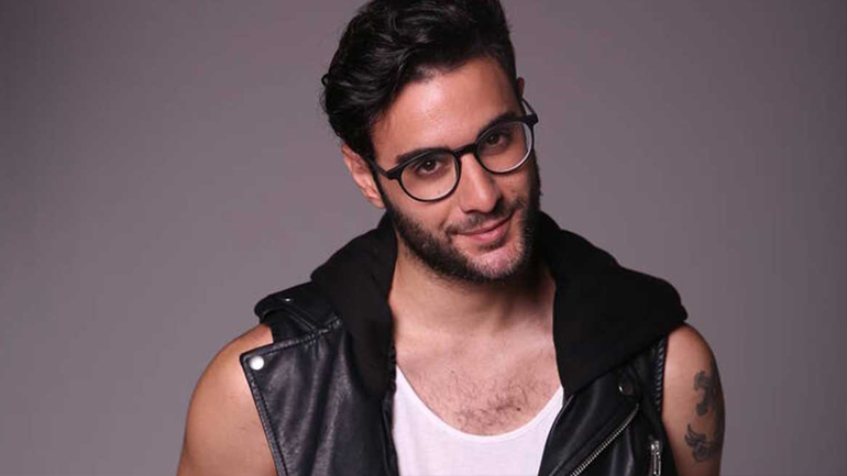 Δύσκολες ώρες περνά ο Ίαν Στρατής Δύσκολες ώρες περνά ο Ίαν Στρατής