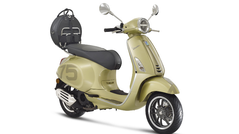 Η θρυλική Vespa έγινε 75 ετών