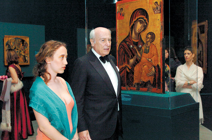 Ο Γιάννης Κωστόπουλος με την κόρη του Δάφνη 