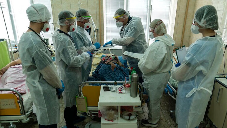 Πάνω από 30.000 κρούσματα Covid-19 στη Γαλλία σε ένα 24ωρο