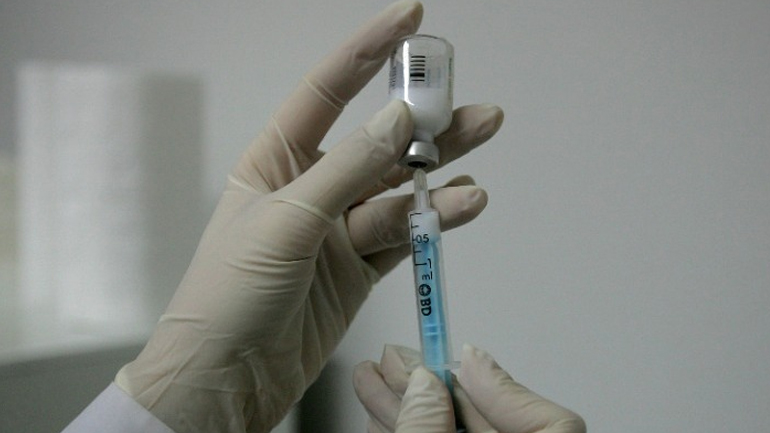 Ευρωπαϊκός Οργανισμός Φαρμάκων: Καμία ένδειξη ότι το εμβόλιο της AstraZeneca προκάλεσε έναν θάνατο στην Αυστρία