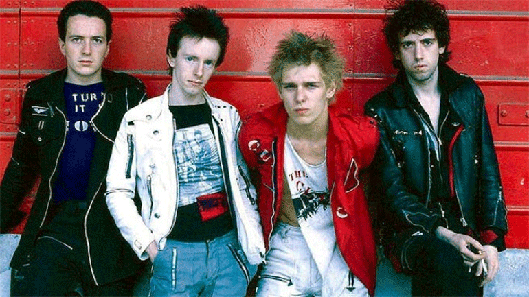 «Junco Partner», σε ακουστική εκδοχή από τον Joe Strummer των The Clash