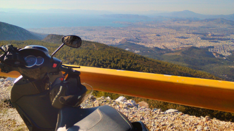 Ο συνδυασμός Piaggio Beverly και Υμηττός είναι σταθερή αξία!