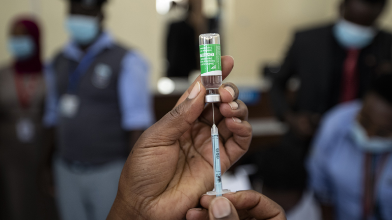 Κορωνοϊός: Το Μπενίν παρέλαβε 144.000 δόσεις εμβολίων δωρεάν μέσω COVAX