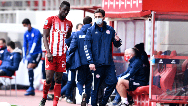 Ολυμπιακός: Συνεχίζει να πονάει ο Μπα λίγες ώρες πριν τη «μάχη» με την Άρσεναλ