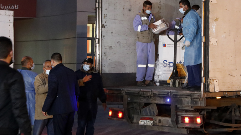 Γάζα: Έφθασαν 40.000 δόσεις του Sputnik-V από τα Ηνωμένα Αραβικά Εμιράτα