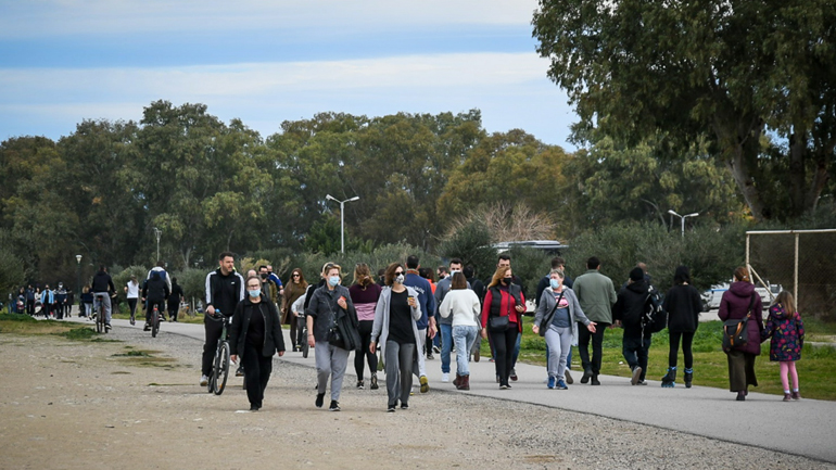 Κούλουμα σε κοντινό πάρκο και sms