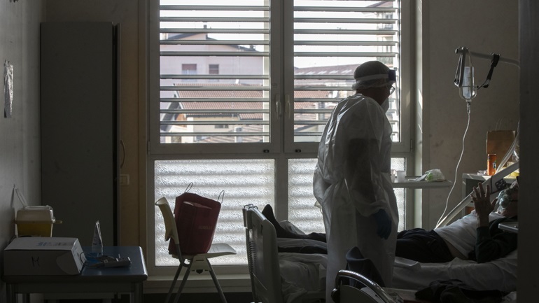 Η Ιταλία ανακοίνωσε 26.824 κρούσματα Covid-19 και 380 θανάτους σε 24 ώρες