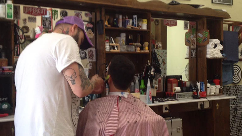 Χαρίτσης: Ανεπαρκή τα μέτρα στήριξης και για τον κλάδο των κομμωτών