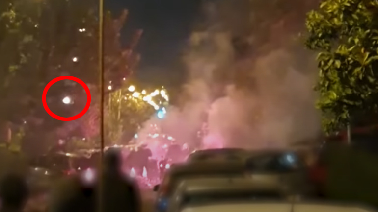 Σάλο έχει προκαλέσει βίντεο που φέρεται πως δείχνει αστυνομικό να ρίχνει μολότοφ στη Νέα Σμύρνη