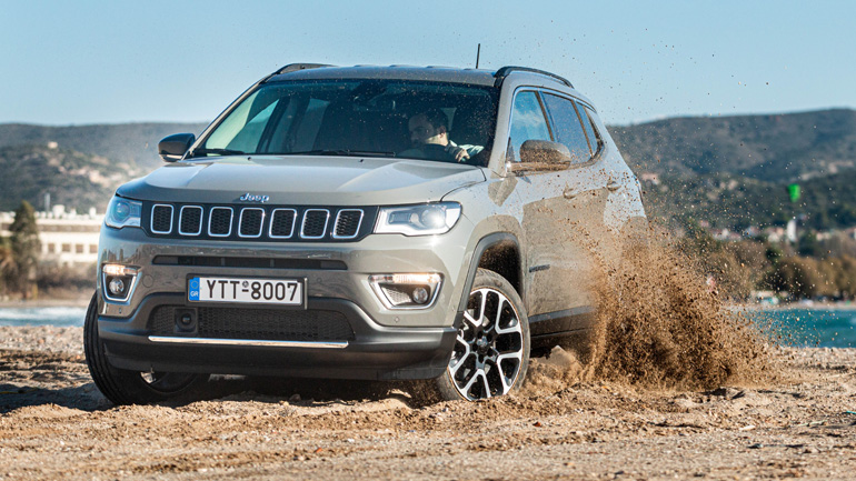 Χάρη στην προηγμένη τετρακίνηση πας παντού.