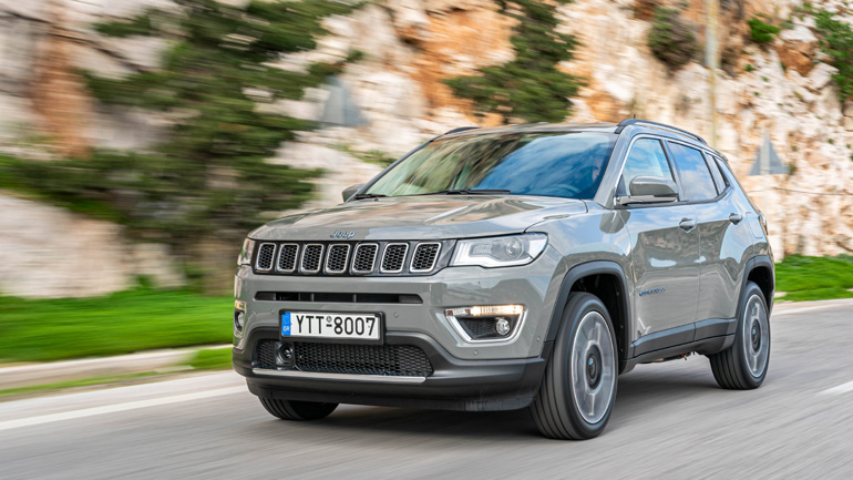 4 χρόνια εργοστασιακή εγγύηση, 4 χρόνια δωρεάν οδική βοήθεια και 8 χρόνια εγγύηση για την μπαταρία.