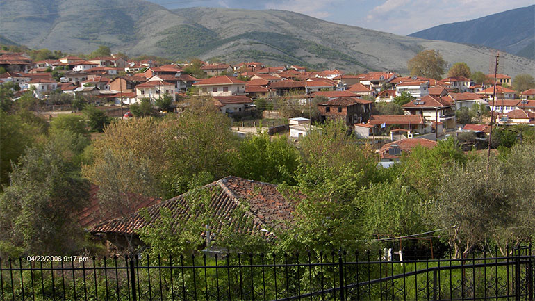 Κηδεία ιερέα με 2.000 άτομα σε χωριό της Δράμας – Ξεκίνησαν τα rapid tests