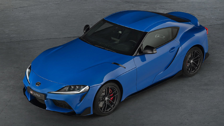 Το μπλε χρώμα του αμαξώματος εξελίχθηκε αποκλειστικά για τη συγκεκριμένη έκδοση