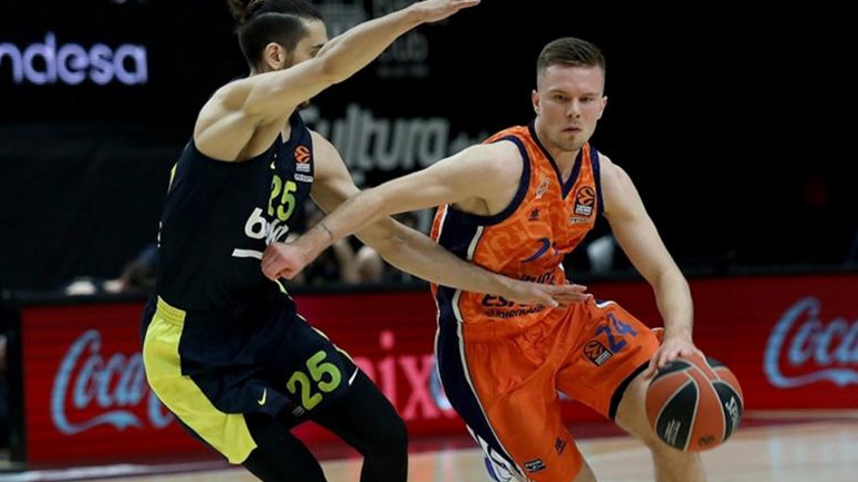 Στη μάχη της πρόκρισης η Βαλένθια, 66-52 τη Φενέρ