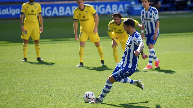 Ισπανία: Ισόπαλες 1-1 Αλαβές και Κάντιθ