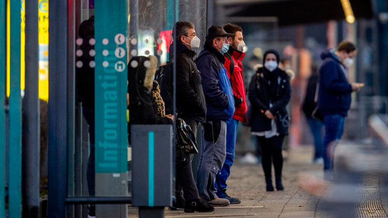 Γερμανία: Ακόμη 239 νεκροί και χιλιάδες νέα κρούσματα