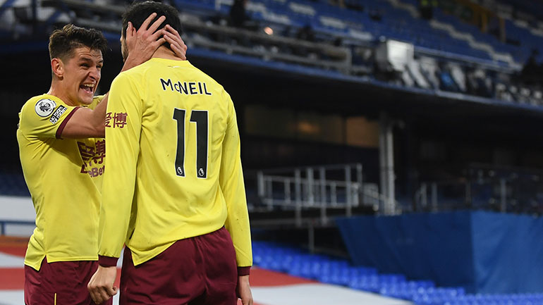 Βήμα παραμονής για την Μπέρνλι, 2-1 την Έβερτον