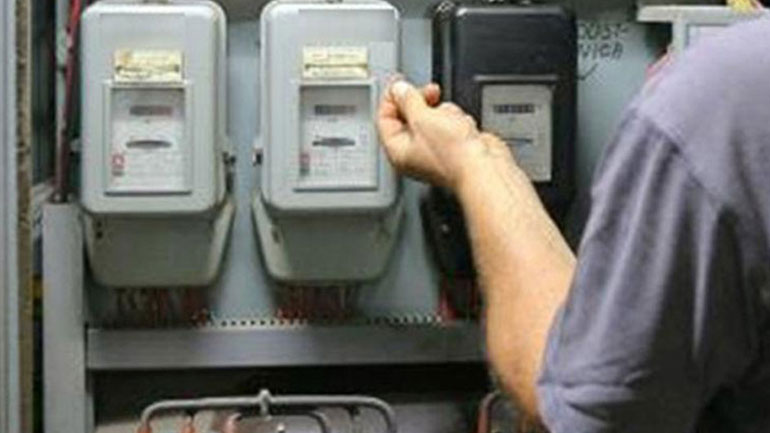 Προσποιήθηκαν τους τεχνικούς της ΔΕΗ και αφαίρεσαν κοσμήματα μεγάλης αξίας από ηλικιωμένη Προσποιήθηκαν τους τεχνικούς της ΔΕΗ και αφαίρεσαν κοσμήματα μεγάλης αξίας από ηλικιωμένη