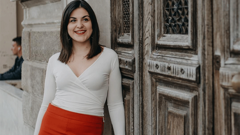 Η Πολυξένη Καράκογλου σε live streaming από το Seven Road studio