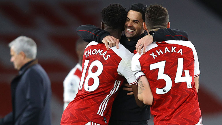 Πήρε το ντέρμπι του Λονδίνου η Άρσεναλ, 2-1 την Τότεναμ