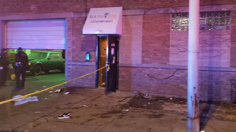 Ένοπλος άνοιξε πυρ σε νυχτερινό κέντρο στο Σικάγο – Δύο νεκροί και αρκετοί τραυματίες