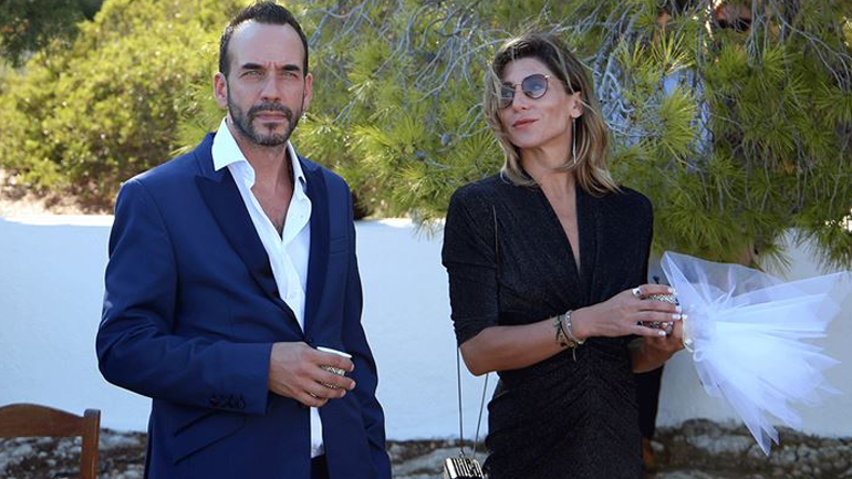 Πάνος Μουζουράκης: Η σύντροφός του πρωταγωνιστεί στο νέο του videoclip